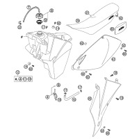 KRAFTSTOFFTANK / SITZBANK  / SPOILER