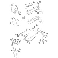 VERKLEIDUNGSTEILE / KOTFLUEGEL