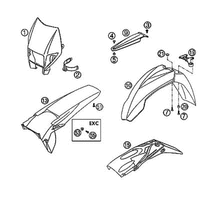VERKLEIDUNGSTEILE / KOTFLUEGEL