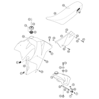 KRAFTSTOFFTANK / SITZBANK  / SPOILER