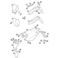 VERKLEIDUNGSTEILE / KOTFLUEGEL