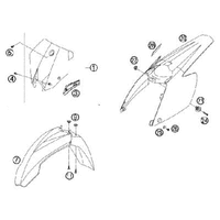 VERKLEIDUNGSTEILE / KOTFLUEGEL